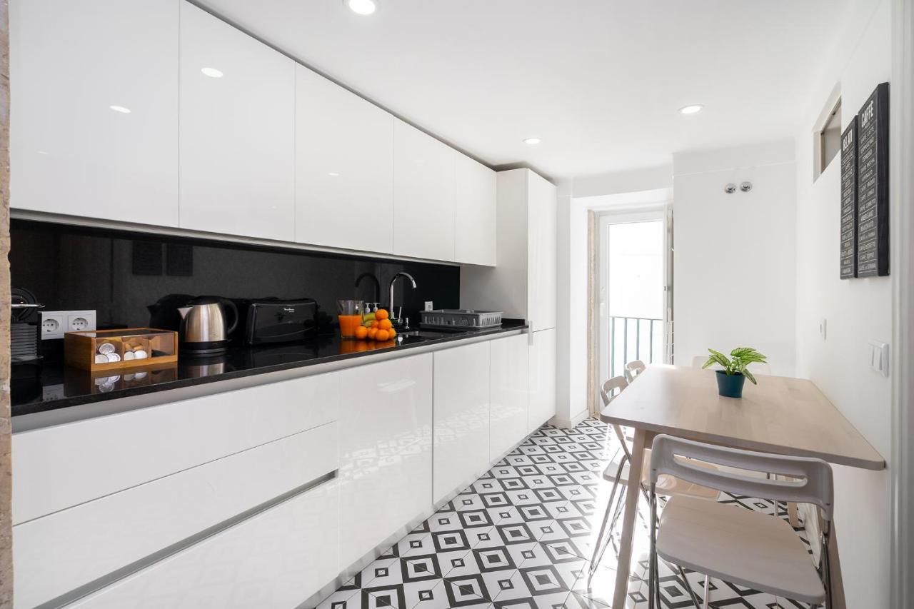 Whome Charming And Historical Apartment In Santa Justa Lissabon Exterior foto